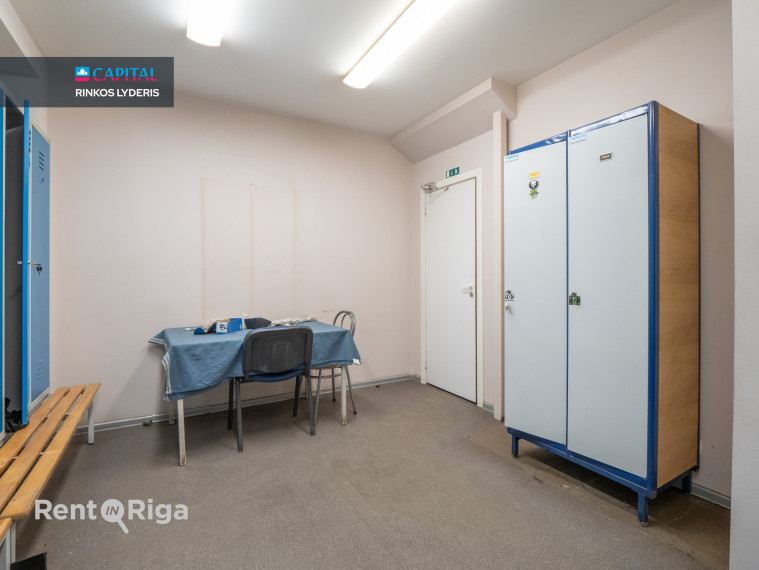 Nuomojamos patalpos Buļļu iela 45 , 2730.00 kv.m ploto 14
