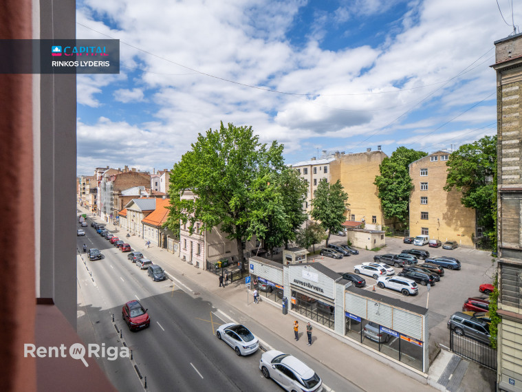 Nuomojamos patalpos Lāčplēša iela 60 , 1462.00 kv.m ploto 33