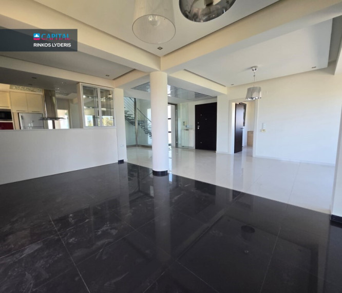 For Sale Villa 360 m² in Crete 5