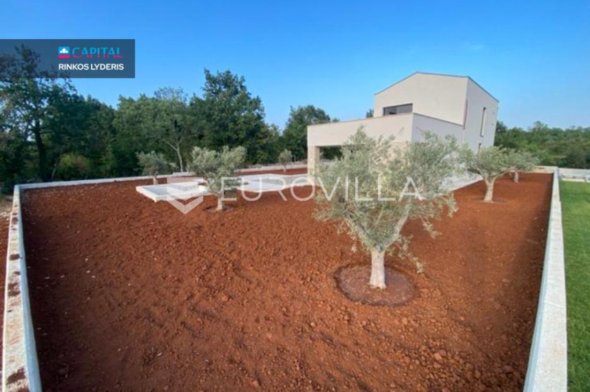 Parduodamas namas Tinjan 13 , 170.00 kv.m ploto, 2 Floors 2