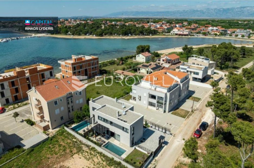 Parduodamas namas Put Punte 1 , 263.12 kv.m ploto, 2 Floors 24