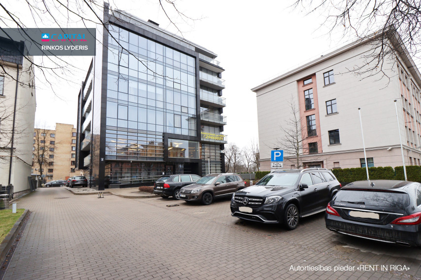 Parduodamos patalpos Pulkveža Brieža iela 21 , 400.00 kv.m ploto 1