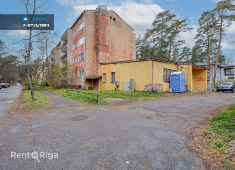 Parduodamos patalpos Jelgavas iela 5 , 180.00 kv.m ploto Parduodamos patalpos Jelgavas iela 5 , 180.00 kv.m ploto