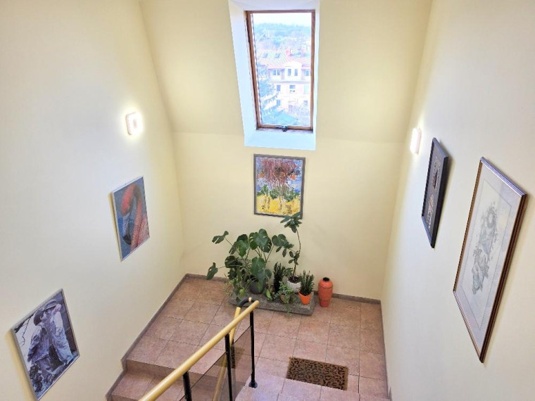 Nuomojamas butas Pušų g., Žvėrynas, Vilniaus m., Vilniaus m. sav., 107 m² ploto 3 kambariai 23