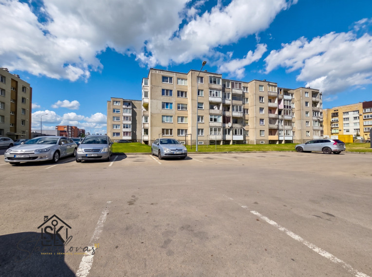 PARDUODAMAS 2 KAMBARIŲ BUTAS TAURAGĖJE, MIŠKO G. 6 24