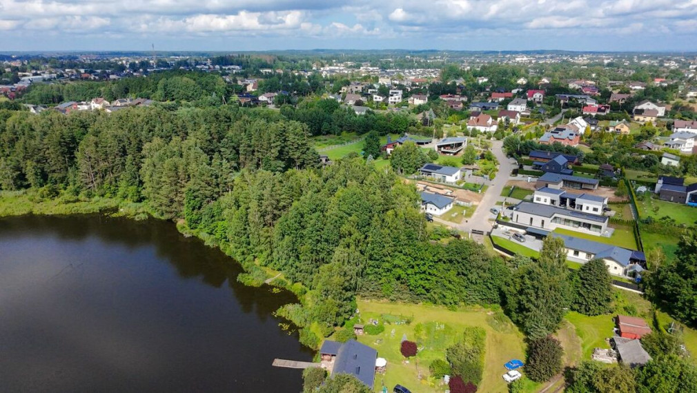 Parduodamas namas Antežerių g., Vilniaus m., Vilniaus m. sav., 220 m2 ploto, 1 aukštai 1