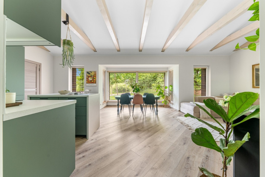 Nuomojamas namas Naujanerių Sodų 1-oji g., Vilniaus m., Vilniaus m. sav., 152.42 m2 ploto, 1 aukštai 5