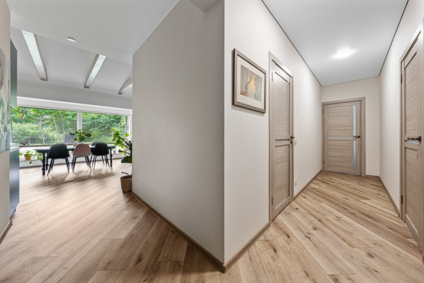 Nuomojamas namas Naujanerių Sodų 1-oji g., Vilniaus m., Vilniaus m. sav., 152.42 m2 ploto, 1 aukštai 18