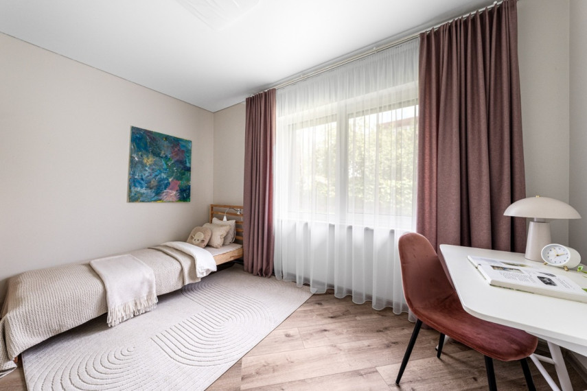Nuomojamas namas Naujanerių Sodų 1-oji g., Vilniaus m., Vilniaus m. sav., 152.42 m2 ploto, 1 aukštai 28