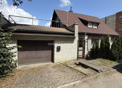 Parduodamas namas Klevų g., Centras, Šiaulių m., Šiaulių m. sav., 142.92 m2 ploto, 2 aukštai Parduodamas namas Klevų g., Centras, Šiaulių m., Šiaulių m. sav., 142.92 m2 ploto, 2 aukštai