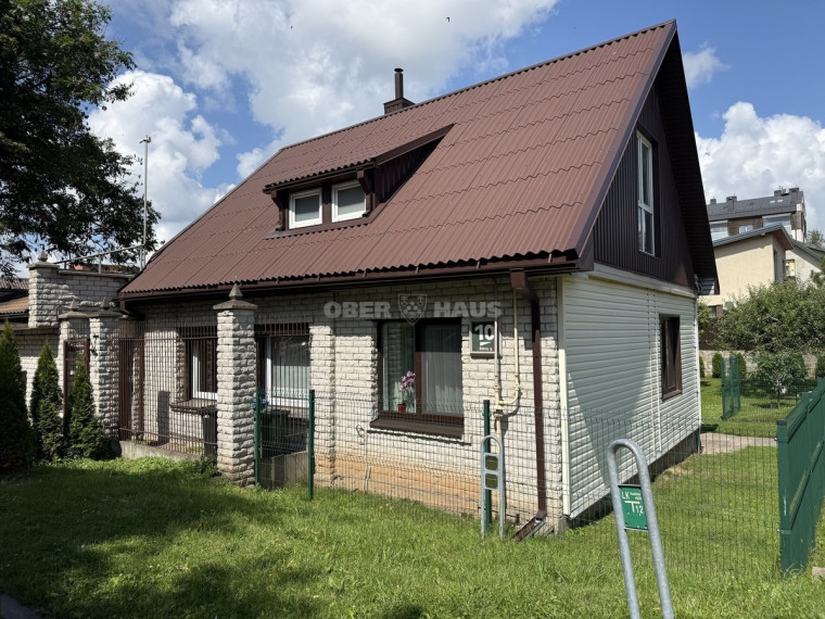 Parduodamas namas Klevų g., Centras, Šiaulių m., Šiaulių m. sav., 142.92 m2 ploto, 2 aukštai 2