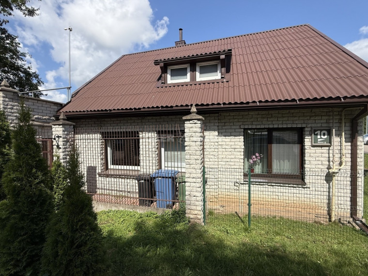 Parduodamas namas Klevų g., Centras, Šiaulių m., Šiaulių m. sav., 142.92 m2 ploto, 2 aukštai 3