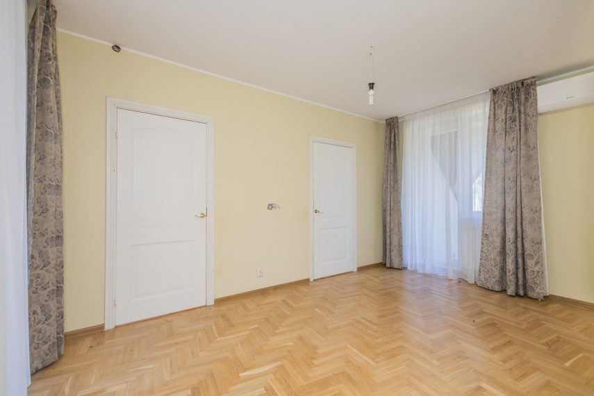 Parduodamas namas Šventupės g., Kauno m., Kauno m. sav., 345.18 m2 ploto, 2 aukštai 22
