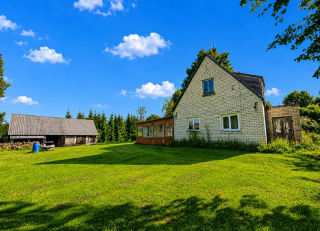 Parduodamas namas Gikonių k., Anykščių r. sav., 68 m² ploto 3 kambariai Parduodamas namas Gikonių k., Anykščių r. sav., 68 m² ploto 3 kambariai