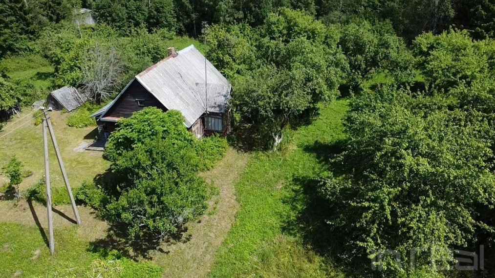 Parduodama sodyba su dideliu žemės ir miško sklypu Utenos raj., Stūglių k. 4