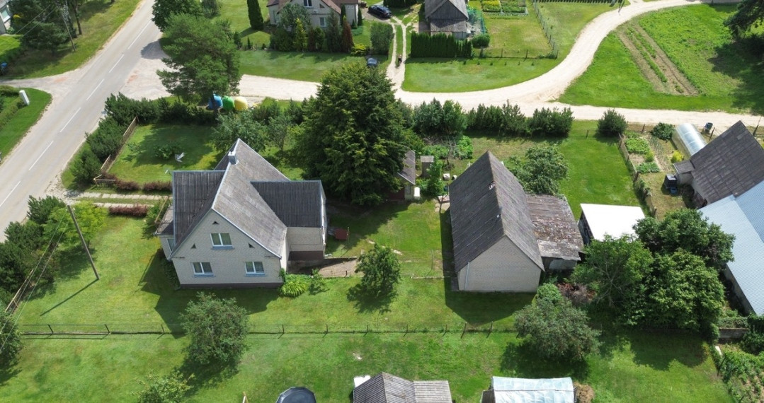 Parduodamas namas Dubysos g., Gėluvos k., Raseinių r. sav., 190 m2 ploto, 2 aukštai 17