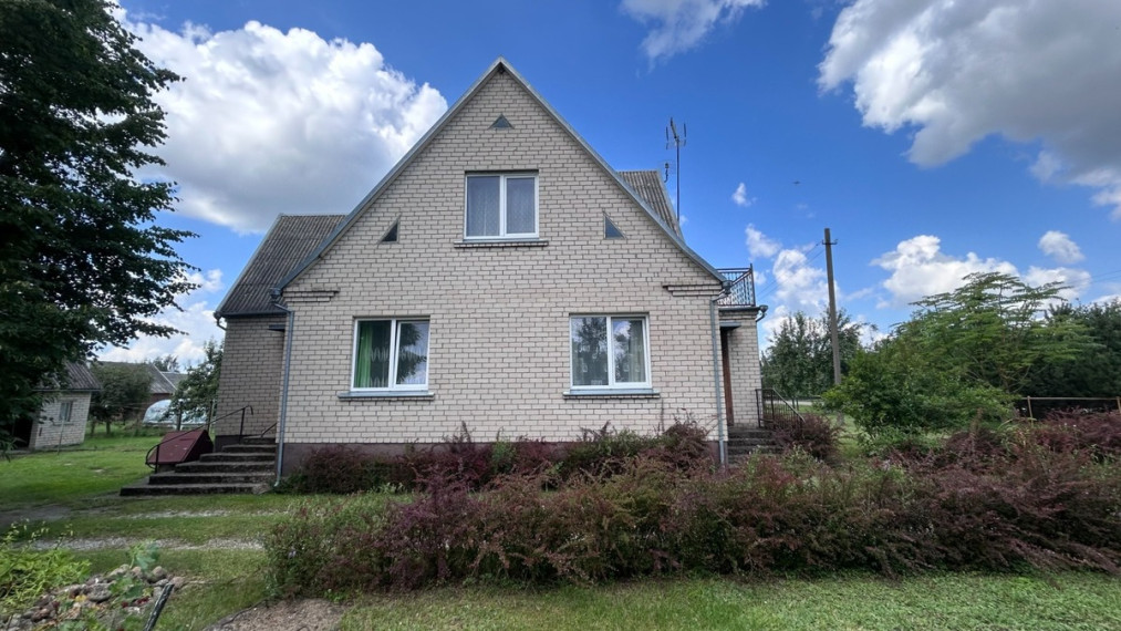 Parduodamas namas Dubysos g., Gėluvos k., Raseinių r. sav., 190 m2 ploto, 2 aukštai 18