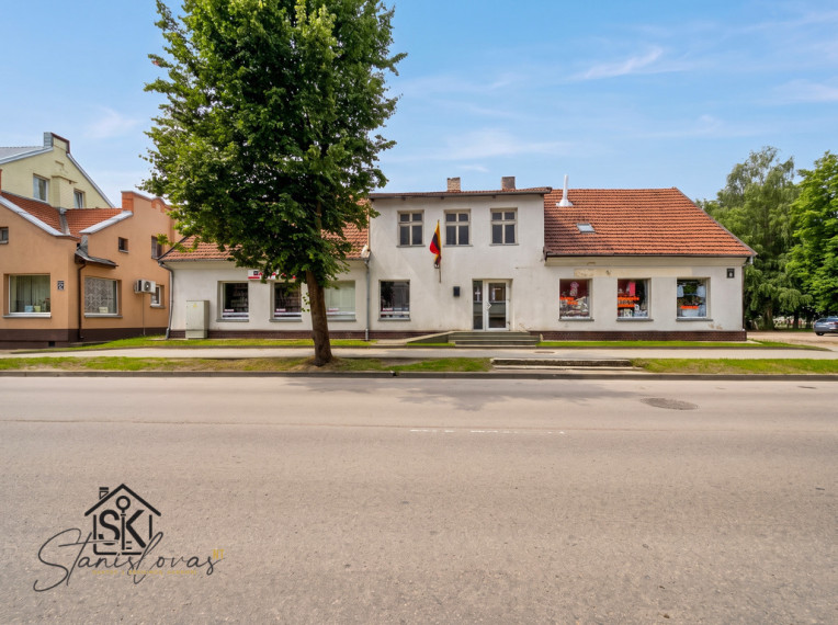 PARDUODAMI DU GRETIMI BUTAI ŠILUTĖS CENTRE - DIDELIS POTENCIALAS, TAIKOS G. 5 1