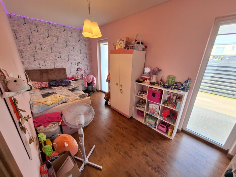 Parduodamas namas K. Popeliučkos g., Romainiai, Kauno m., Kauno m. sav., 95.00 m² ploto 5 kambariai 25