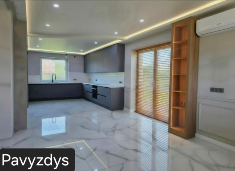 Parduodamas namas Čiobrelių g., Panevėžio m., Panevėžio m. sav., 170 m2 ploto, 1 aukštai 17