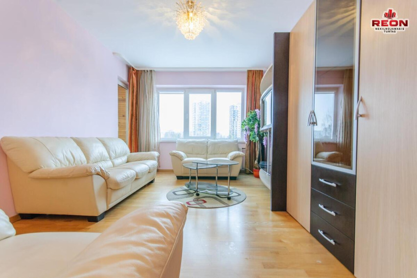 Parduodamas butas Gelvonų g., Šeškinė, Vilniaus m., Vilniaus m. sav., 51 m2 ploto, 2 kambariai 10