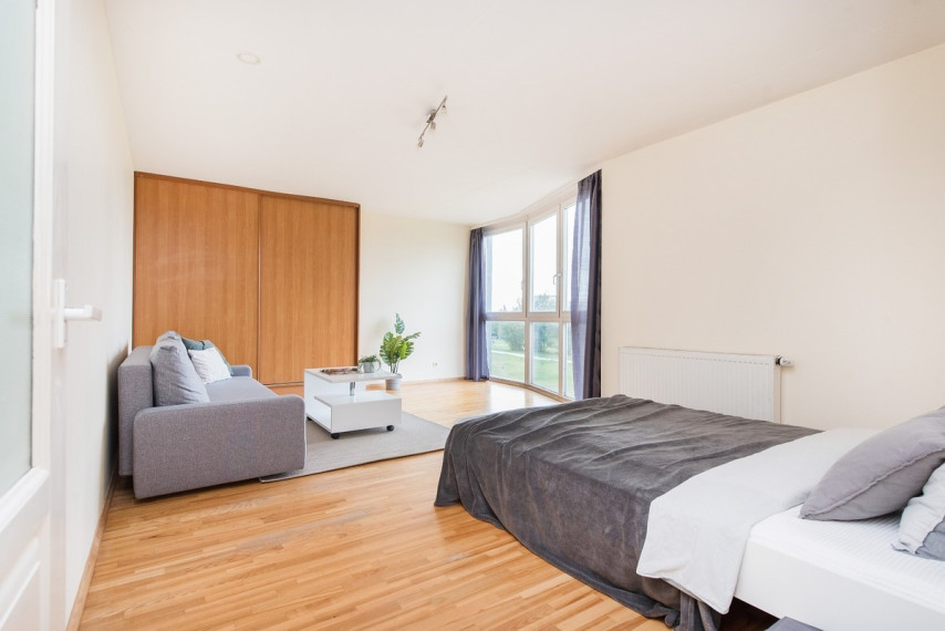 Nuomojamas butas P. Žadeikos g., Fabijoniškės, Vilniaus m., Vilniaus m. sav., 42 m2 ploto, 1 kambariai 3