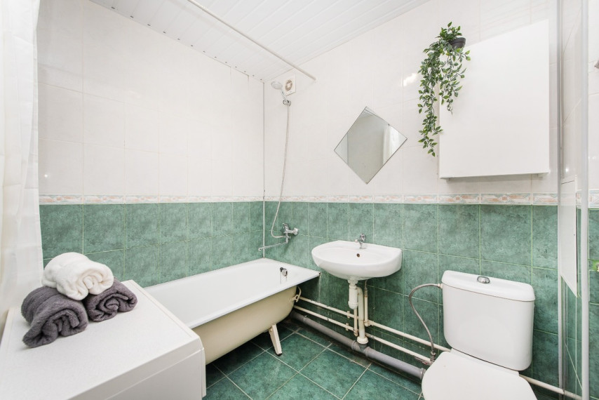 Nuomojamas butas P. Žadeikos g., Fabijoniškės, Vilniaus m., Vilniaus m. sav., 42 m2 ploto, 1 kambariai 17