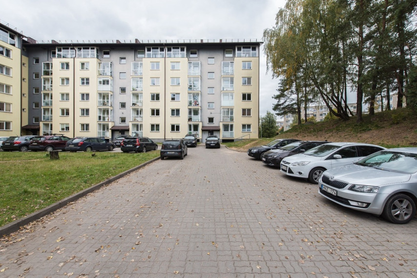 Nuomojamas butas P. Žadeikos g., Fabijoniškės, Vilniaus m., Vilniaus m. sav., 42 m2 ploto, 1 kambariai 20