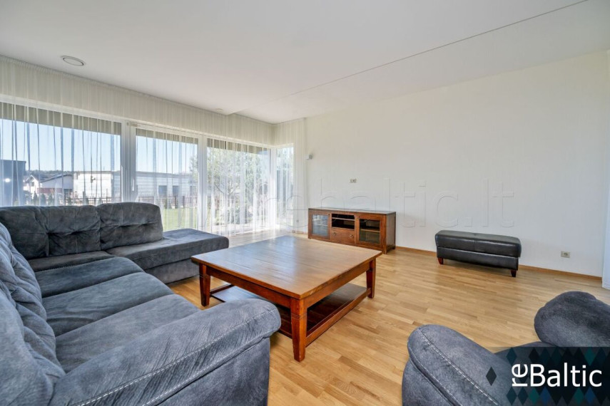 Parduodamas namas Bendorių kel., Žemųjų Rusokų k., Vilniaus r. sav., 185 m2 ploto, 2 aukštai 12