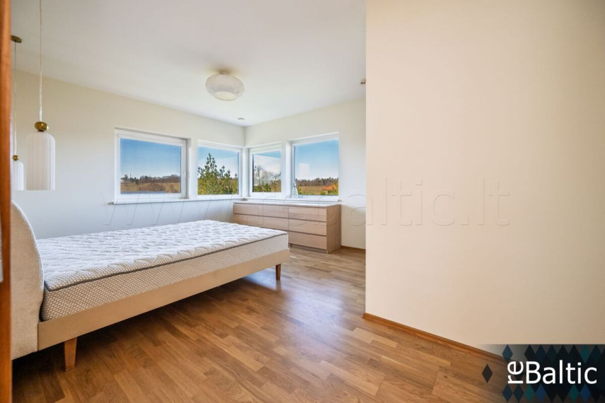 Parduodamas namas Bendorių kel., Žemųjų Rusokų k., Vilniaus r. sav., 185 m2 ploto, 2 aukštai 18