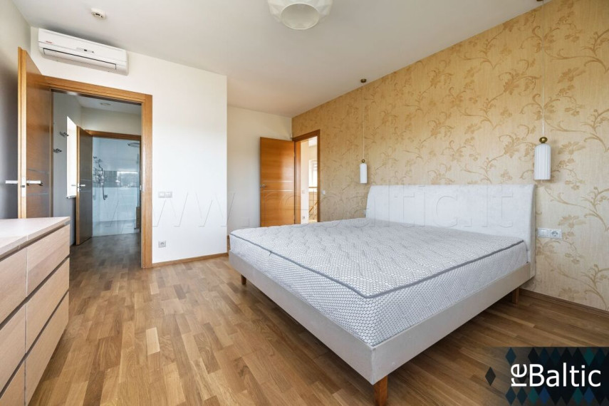 Parduodamas namas Bendorių kel., Žemųjų Rusokų k., Vilniaus r. sav., 185 m2 ploto, 2 aukštai 20