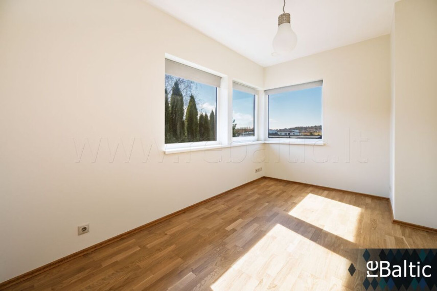 Parduodamas namas Bendorių kel., Žemųjų Rusokų k., Vilniaus r. sav., 185 m2 ploto, 2 aukštai 25