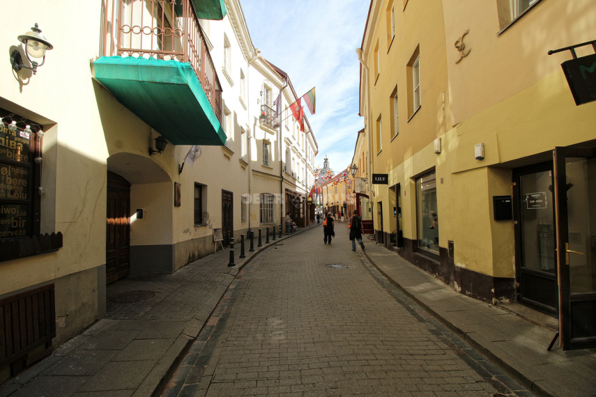 Nuomojamas butas Stiklių g., Senamiestis, Vilniaus m., Vilniaus m. sav., 77.23 m2 ploto, 3 kambariai 12