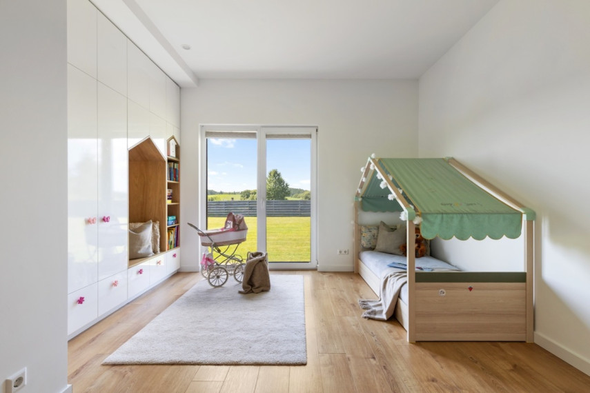 Parduodamas namas Švedų g., Pikutiškių k., Vilniaus r. sav., 158 m2 ploto, 1 aukštai 12