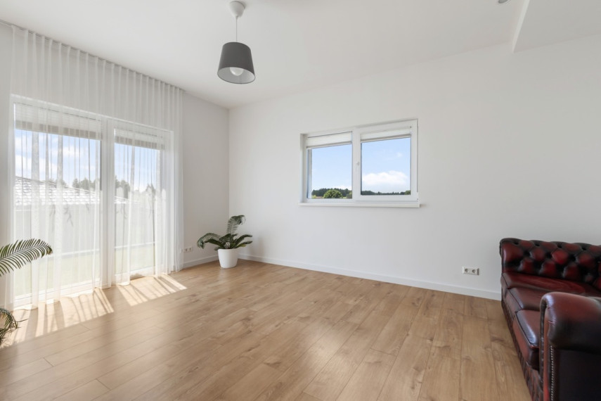 Parduodamas namas Švedų g., Pikutiškių k., Vilniaus r. sav., 158 m2 ploto, 1 aukštai 14