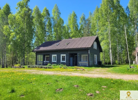 Parduodamas namas Simoniškio I k., Ignalinos r. sav., 215 m2 ploto, 2 aukštai