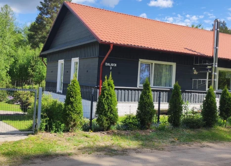 Parduodamas namas Žalioji g., Milioniškės k., Varėnos r. sav., 250.00 m² ploto 7 kambariai Parduodamas namas Žalioji g., Milioniškės k., Varėnos r. sav., 250.00 m² ploto 7 kambariai