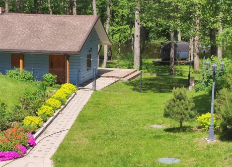 Parduodamas namas Žalioji g., Milioniškės k., Varėnos r. sav., 250.00 m² ploto 7 kambariai Parduodamas namas Žalioji g., Milioniškės k., Varėnos r. sav., 250.00 m² ploto 7 kambariai