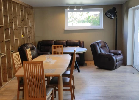 Parduodamas namas Žalioji g., Milioniškės k., Varėnos r. sav., 250.00 m² ploto 7 kambariai Parduodamas namas Žalioji g., Milioniškės k., Varėnos r. sav., 250.00 m² ploto 7 kambariai