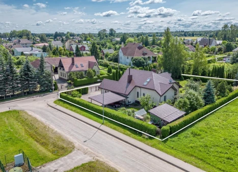 Parduodamas namas Naujakurių g., Širvintų m., Širvintų r. sav., 199.69 m2 ploto, 2 aukštai