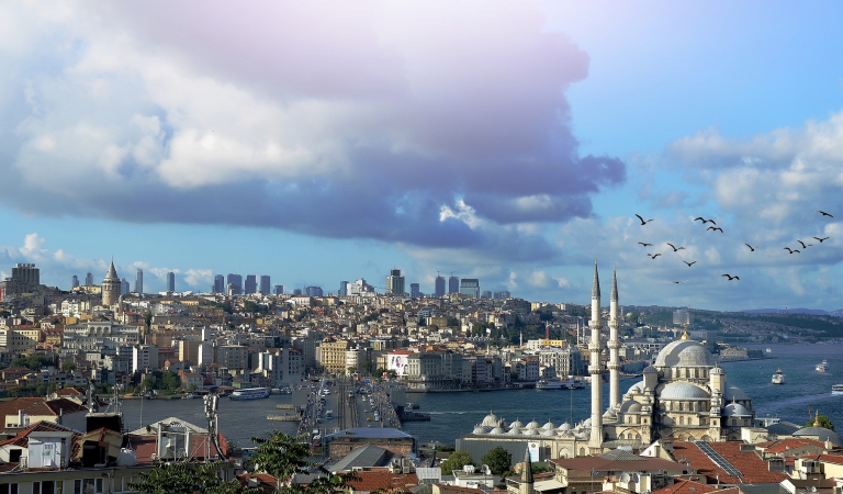 Potvarkis dėl beprocenčių paskolų gali stimuliuoti būsto rinką Turkijoje