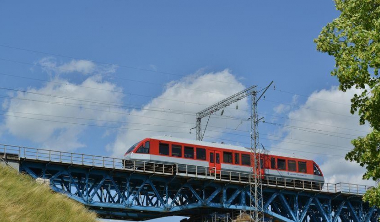 „Lietuvos geležinkeliai“ žada elektrifikuoti ruožą Vilnius–Klaipėda