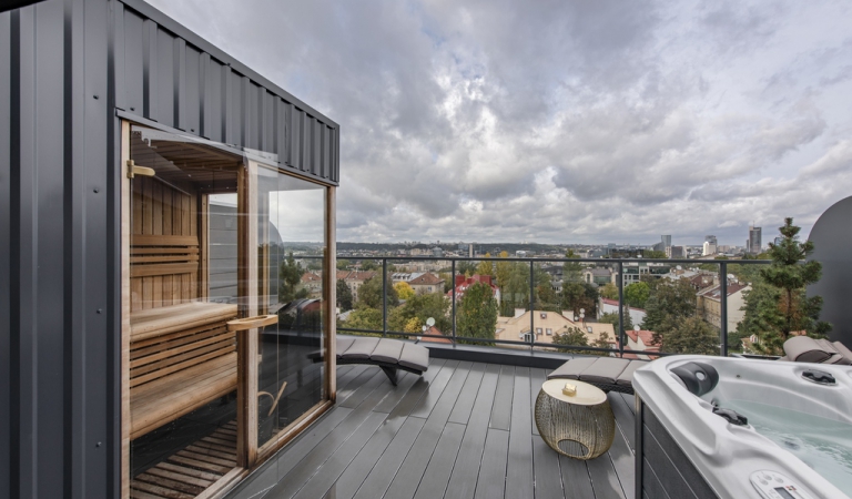 Architektų balkonai tampa vasaros svetainėmis, biurais, valgomaisiais  ‎‎