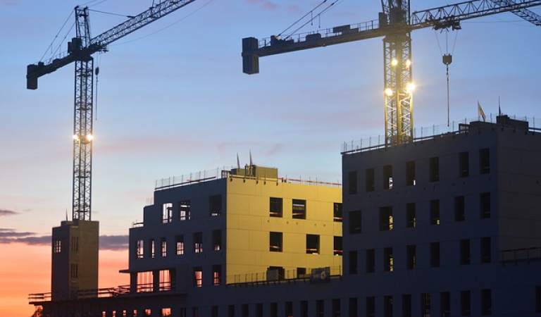 Statybų sektoriuje dominuoja didieji rangovai