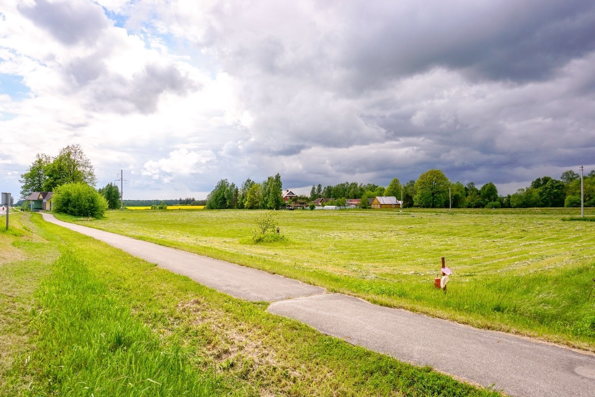 Parduodamas kitos paskirties sklypas Žemdirbių g., Paliūniškio k., Panevėžio r. sav., 20 a ploto 18