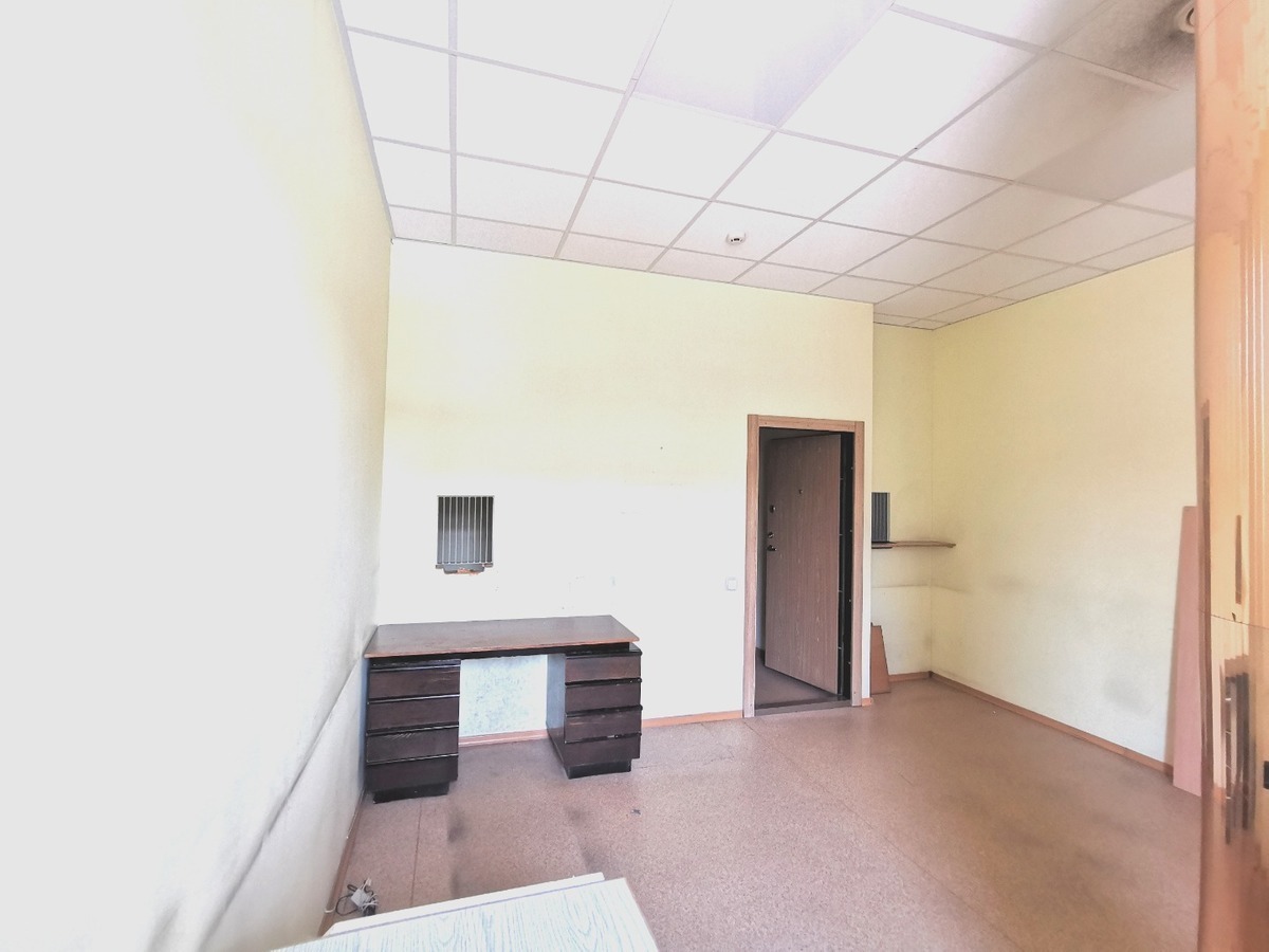 Nuomojamos administracinės, sandėliavimo patalpos Pulko g., Senamiestis, Alytaus m., Alytaus m. sav., 30 m2 ploto 1